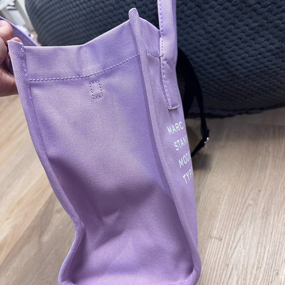 NWT！NEW！Marc Jacobs Standard Supply Canvas Tote -Medium Purple Wisteria Women - Picture 4 of 7